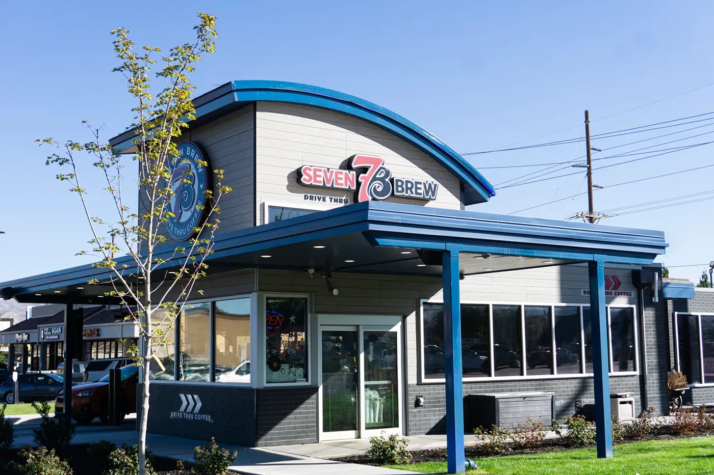 7 Brew Coffee drive-thru stand — Millcreek